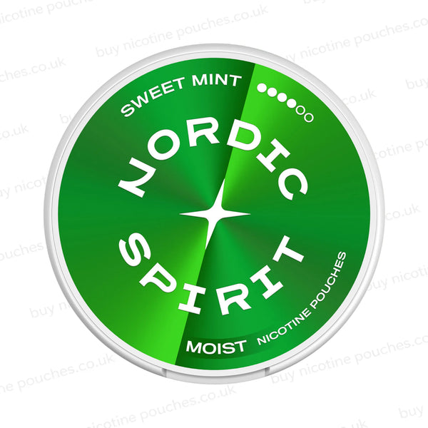 Round nicotine pouch can with green Nordic Spirit Sweet Mint 4-dot branding on a white background.